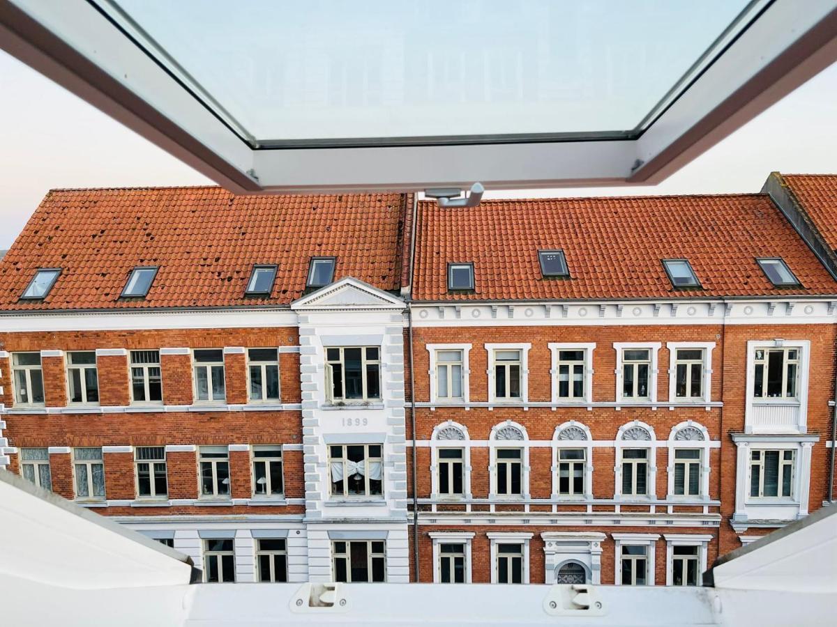 Scandinavian Apartment Hotel - Lunden 1 - Central 3 Bedroom Apartment On Two Floors Horsens Eksteriør bilde