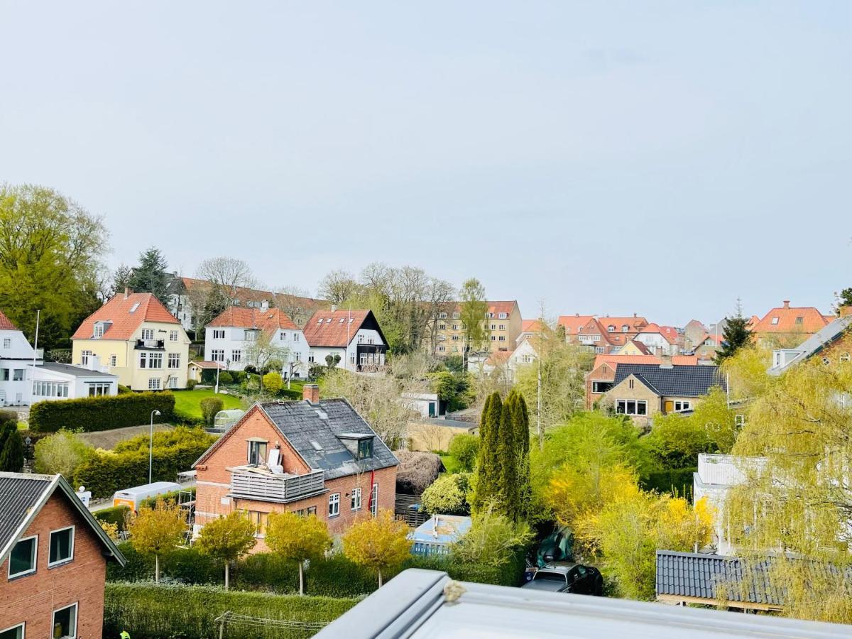 Scandinavian Apartment Hotel - Lunden 1 - Central 3 Bedroom Apartment On Two Floors Horsens Eksteriør bilde